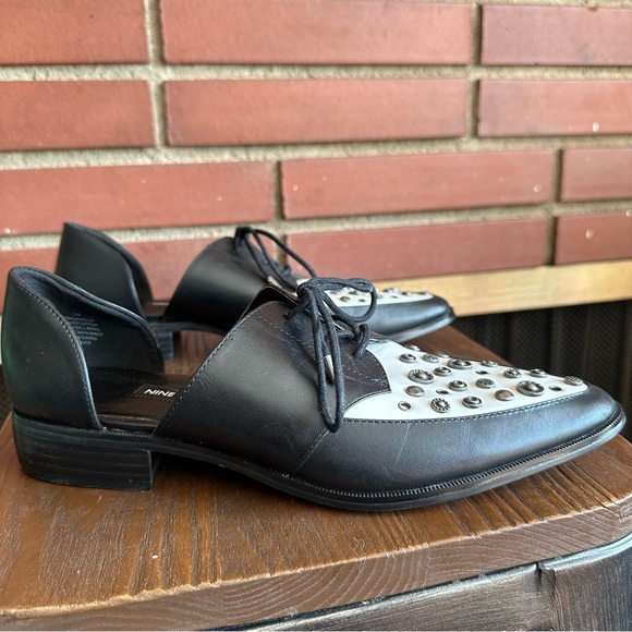 Nine West Black and White Leather Studded Oxford | Loafers | Flats Size: 9 - Picture 2 of 8
